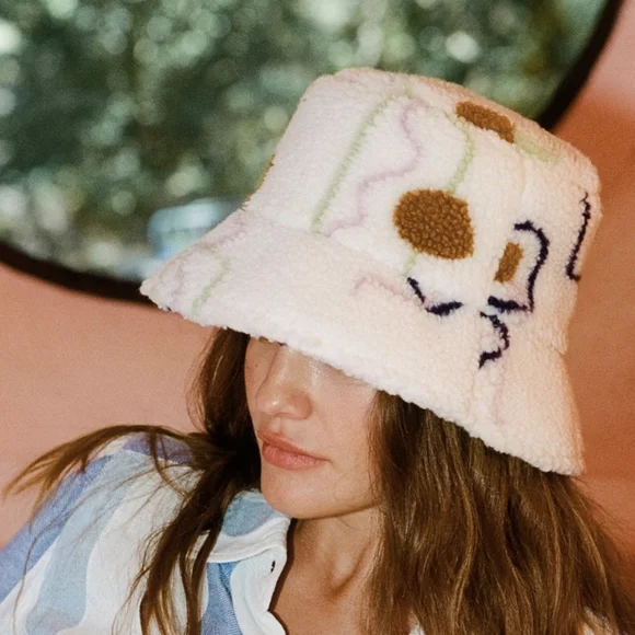 Lack Of Color | Accessories | Lack Of Color Teddy Bucket Hat  display picture 1